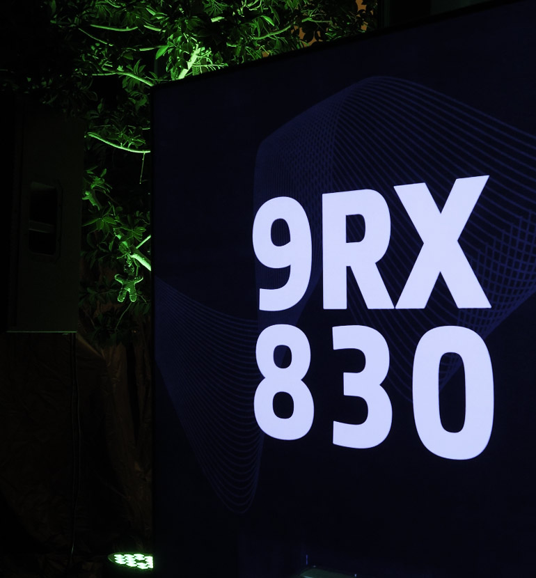 Premiea 9RX 830, John Deere przez agencję eventową FROG MEDIA GROUP